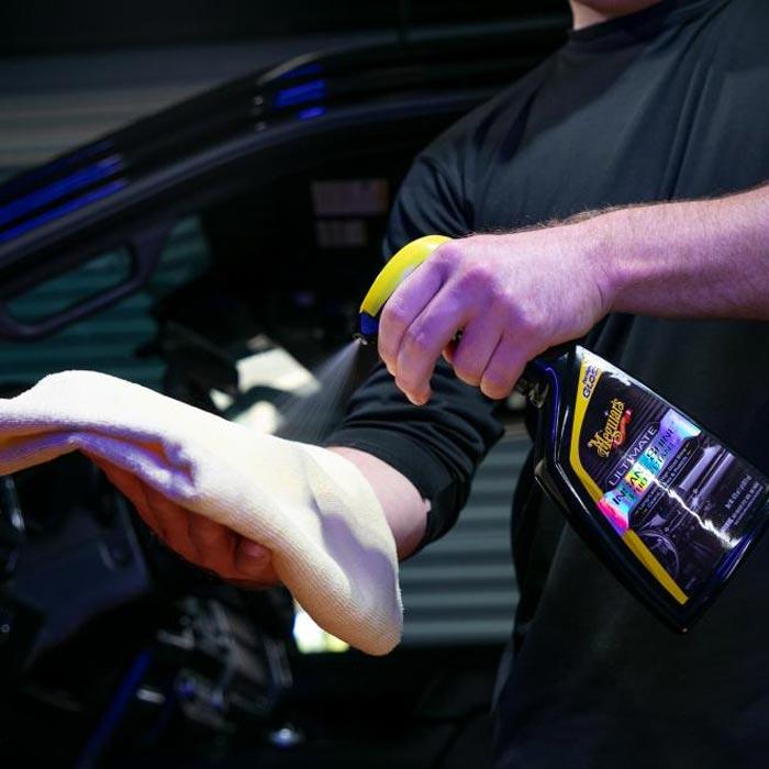 Meguiar's Ultimate Insane Shine Interior Protectant