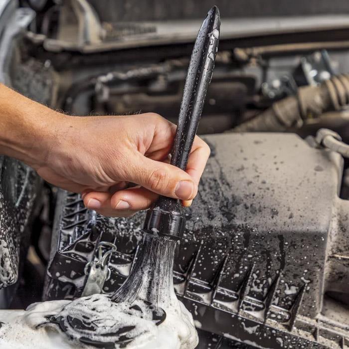 Wheel Woolies Round Detailing Brush