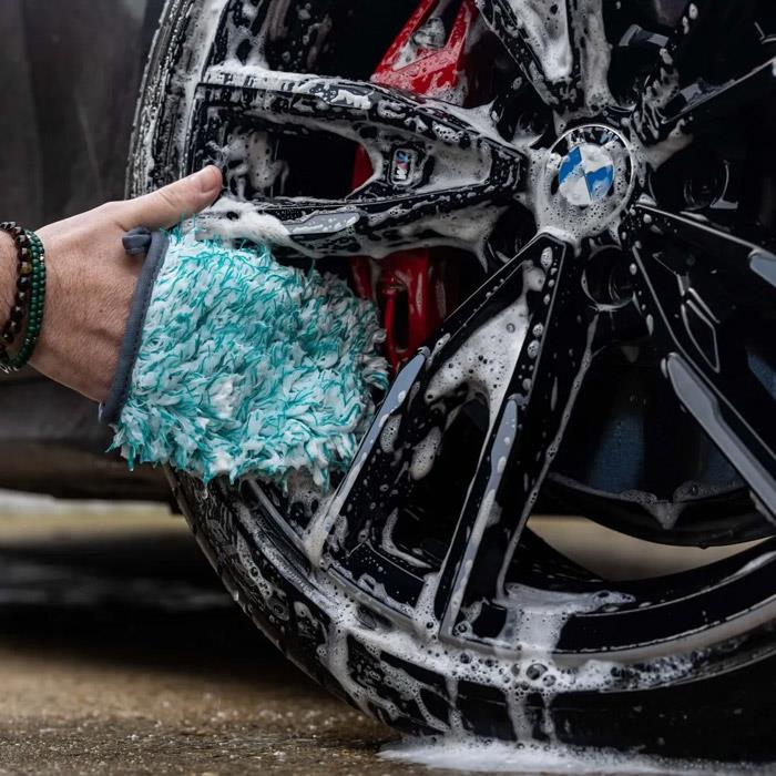 Auto Finesse Ultra Plush Wheel Mitt